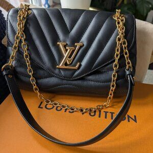 Preloved LV Black Cowhide Leather New Wave Chain Bag MM w/ Box